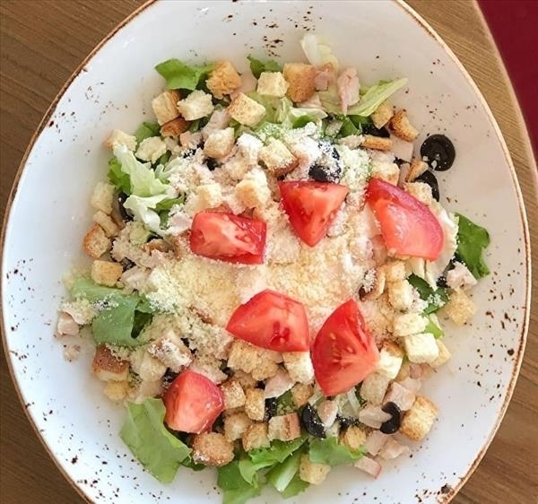 Цезарь с копчёной курицей