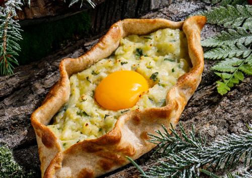 Ржаной хачапури с картофелем